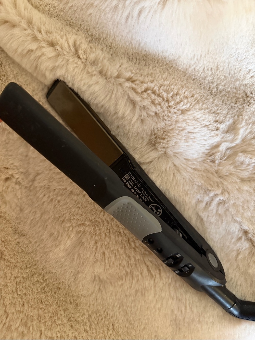 Taiff Look Ceramic Hair Straightener Flat Iron for Women